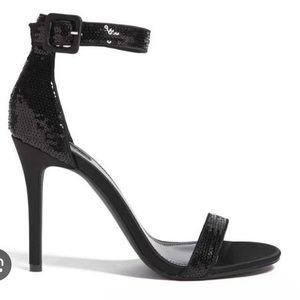 Forever21 ankle strap heels NEW !